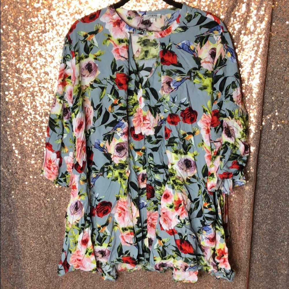 Floral Shift Dress in grey by Umgee